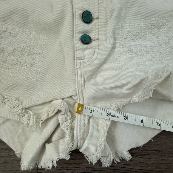 One Teaspoon Hawks High Rise Twisted Cuff Hem Distressed Shorts - Size 26 - NWT - Picture 12 of 15